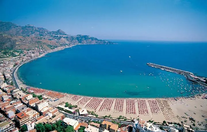 Appartamento La casa di Alessandra Giardini Naxos Italia